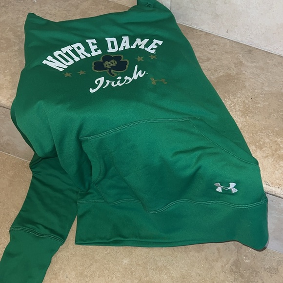 UNDER ARMOUR HOODED NORTER DAME SWEATSHIRT🍀⭐️🍀⭐️🍀⭐️💚⭐️🍀⭐️💚 - Picture 4 of 10